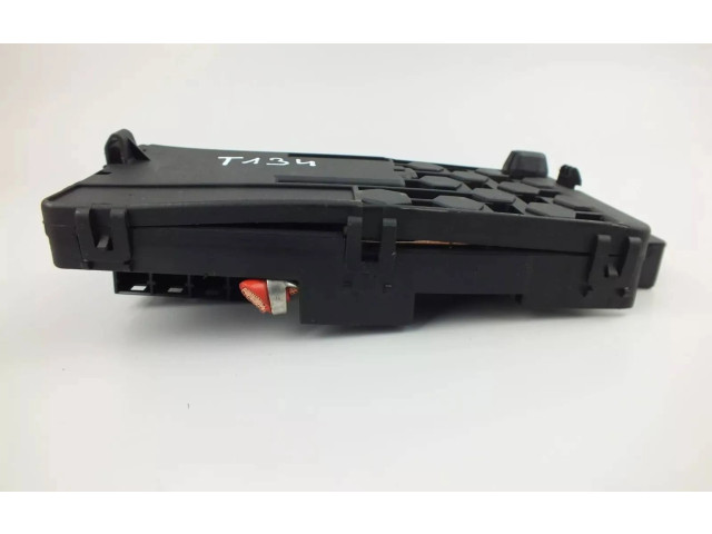 Pojistková skříňka 2115452601 Mercedes-Benz R AMG W251 2006