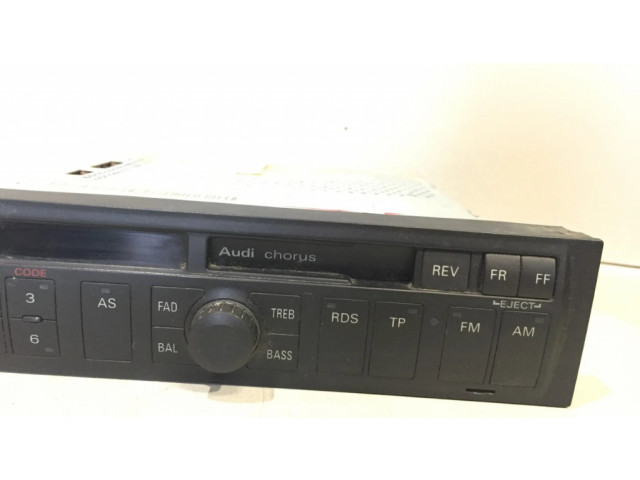 Радио/ проигрыватель CD/DVD / навигация