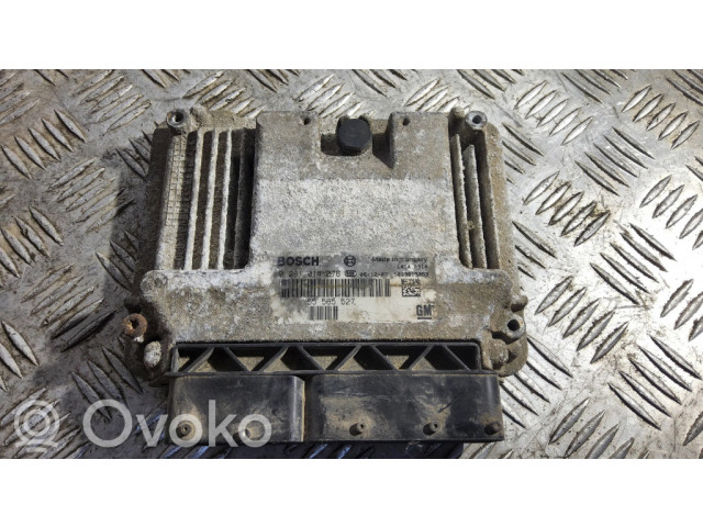 Řídící jednotka 55565527, 1039S15053   Saab 9-3 Ver2 2007