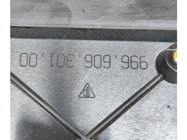 Pojistková skříňka 99660630100, 99660630100 Porsche 911 996 1999