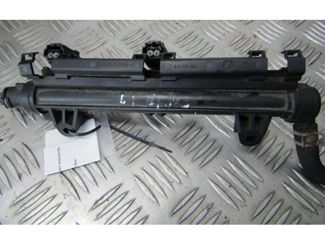 Топливная рампа 03e971824, 03e906031a Skoda Fabia Mk1 (6Y) 1.2