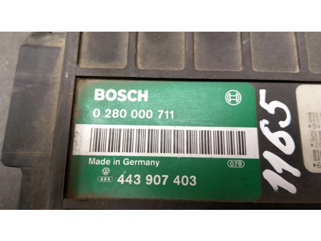 Řídící jednotka 028000711, 443907403 Audi 80 90 B3 1990