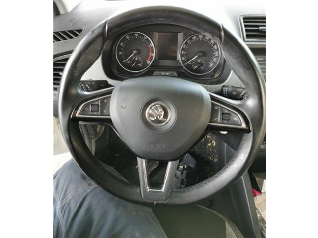 Lenkrad Skoda Fabia Mk2 (5J)  2007 - 2014 года       