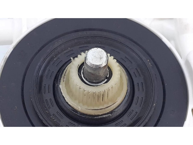 Передний двигатель механизма для подъема окон