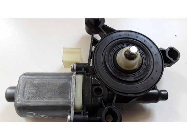 Передний двигатель механизма для подъема окон