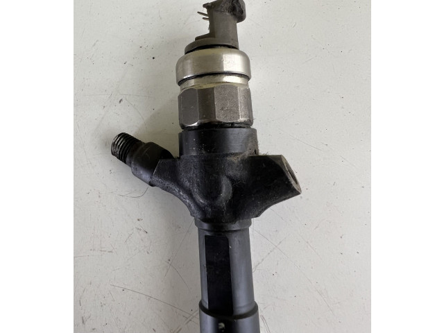 Vstřikovač 236700G010   Toyota RAV 4 (XA20)     