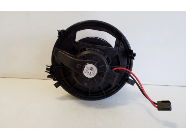 Вентилятор печки    5Q1819021B   Volkswagen e-Golf