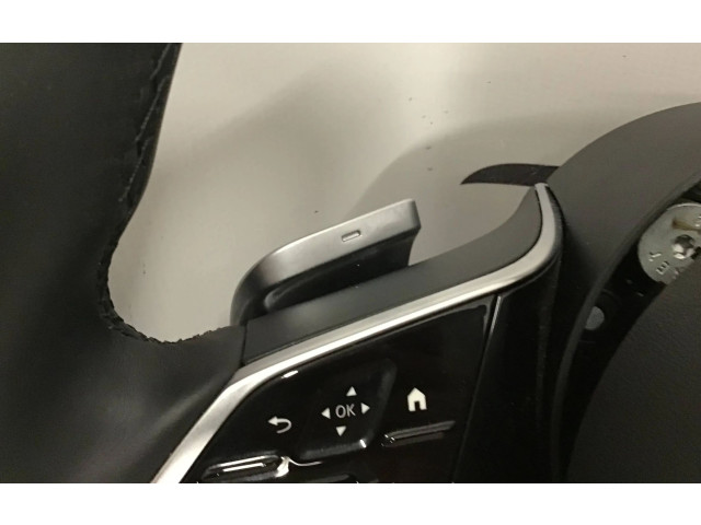 Volant Mercedes-Benz E W214 2024 A0004608918