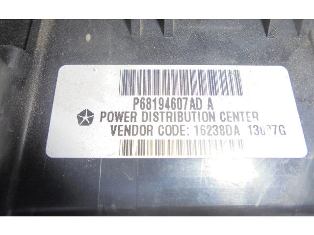 Блок предохранителей 68194607AD   Jeep Grand Cherokee    