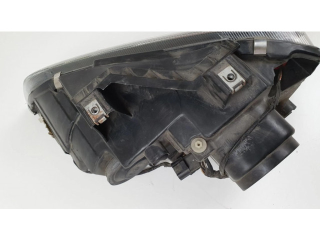 Передняя фара