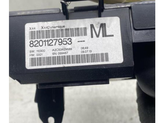 Панель приборов    Renault Twingo II       