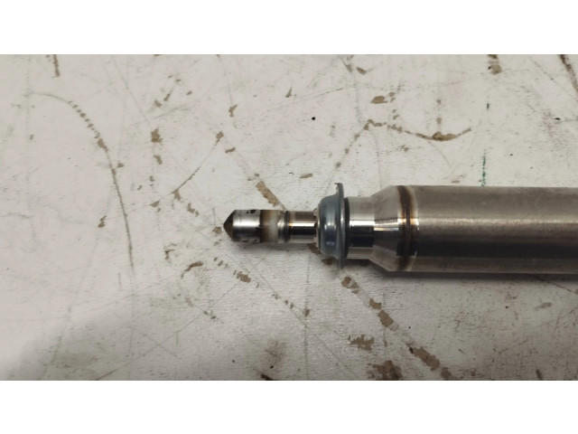 Vstřikovač A2780700687   Mercedes-Benz C AMG W205  pro benzínový motor 4.0  