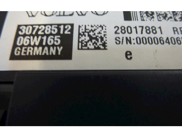 Блок предохранителей  30728512, 30728512   Volvo V70    