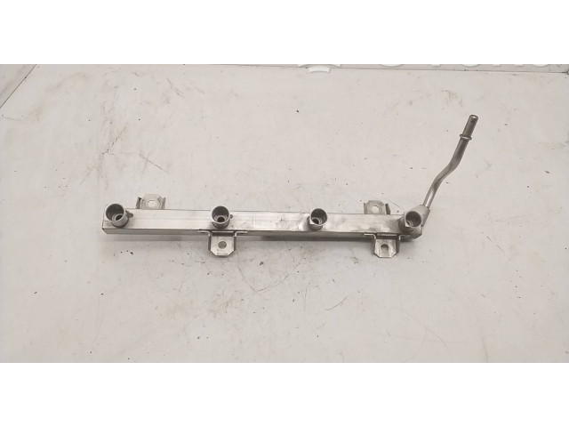 Топливная рампа 7530420, 7526892   BMW 3 E90 E91   для двигателя N46B20BY