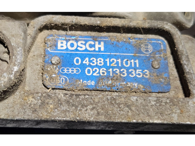 Топливная рампа 0438121011, 026133353 Audi 80 90 B3