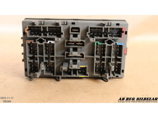 Pojistková skříňka 9568205480 Citroen Berlingo 2000