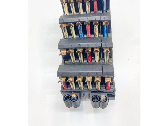 Pojistková skříňka A1295450001, 10400378830 Mercedes-Benz SL R129 1991