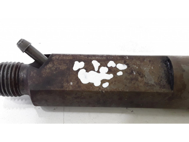 Vstřikovač 028130203F, 0432193600 Skoda Fabia Mk1 (6Y) pro naftový motor 1.9