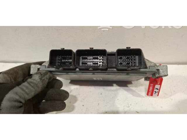 Блок управления двигателя S120200113A, 8200774747   Renault Twingo II