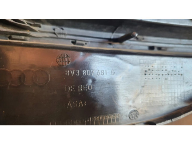 Нижняя решётка (из трех частей) Audi A3 S3 8V 2013-2019 года 8V3807681      