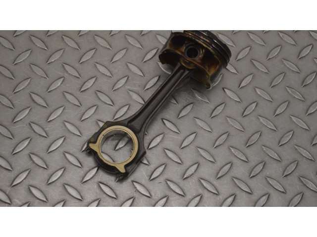  Поршень M 270.910 04671  Mercedes-Benz CLA C117 X117 W117  