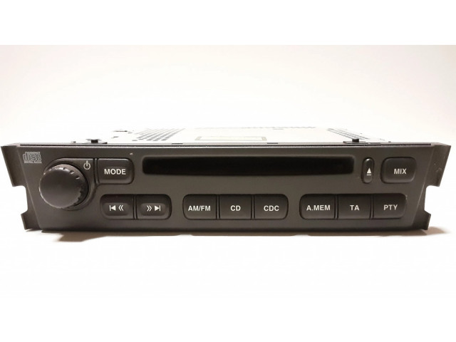 Радио/ проигрыватель CD/DVD / навигация