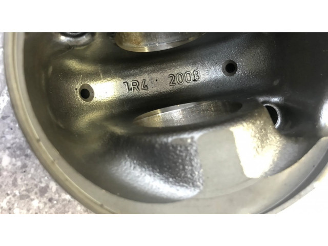 Píst 084088 BMW 5 E60 E61 pro naftový motor 0.0