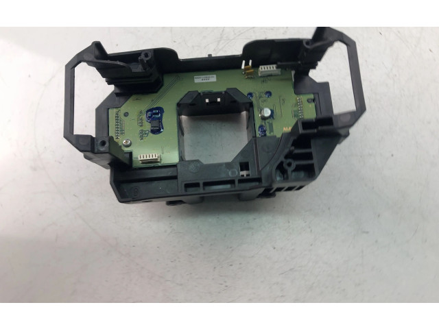 Подрулевой переключатель 31313811   Volvo V70