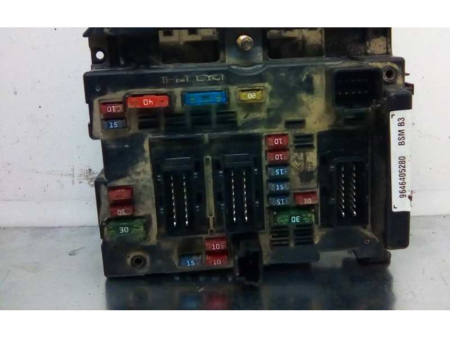 Блок предохранителей 964605280, BSMB3 Citroen Xsara