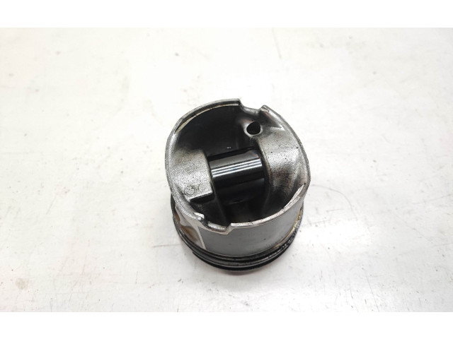 Píst 84L110 BMW 5 GT F07 N57D30A