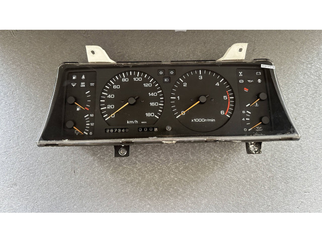 Přístrojová deska Nissan Patrol Y60 1992 2482033J18, 2481232J00