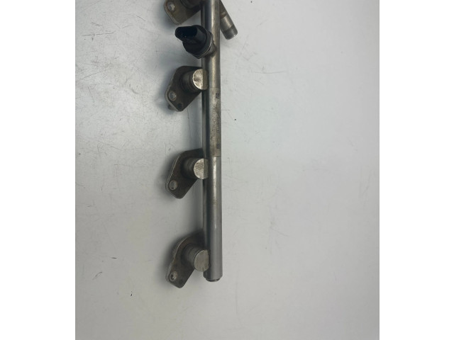 Vstřikovací lišta A2740700995, 1511000357140 Mercedes-Benz C W205 M 274.920