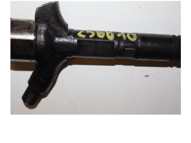 Vstřikovač 2367029035 Toyota RAV 4 (XA20) 1CD FTV