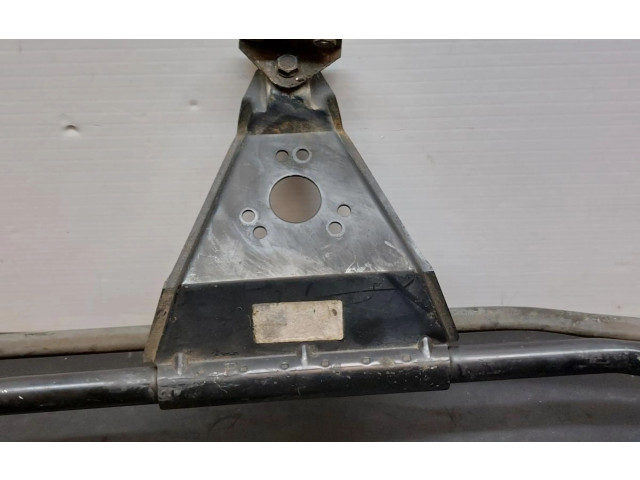 Моторчик дворников     Volvo 440