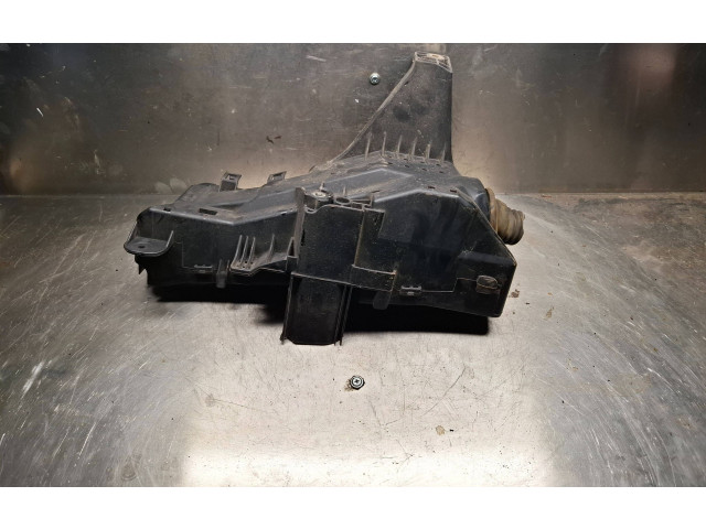 Блок предохранителей  9494210   Volvo V70    