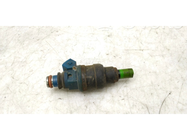 Форсунка INP068 Mitsubishi Colt 4G13