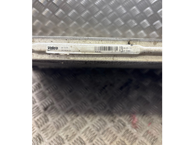 Интеркулер 818281 Volvo S80