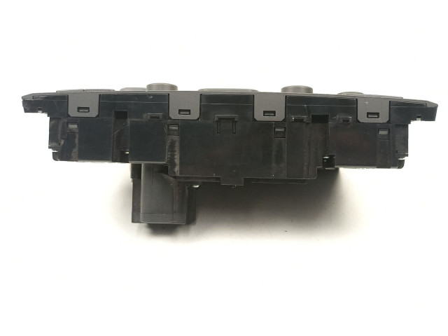 Модуль блока управления кондиционером 8682930 Volvo S60