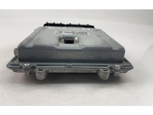 Блок управления двигателем Блок управления 31303095AC, 0281016616   Volvo V70