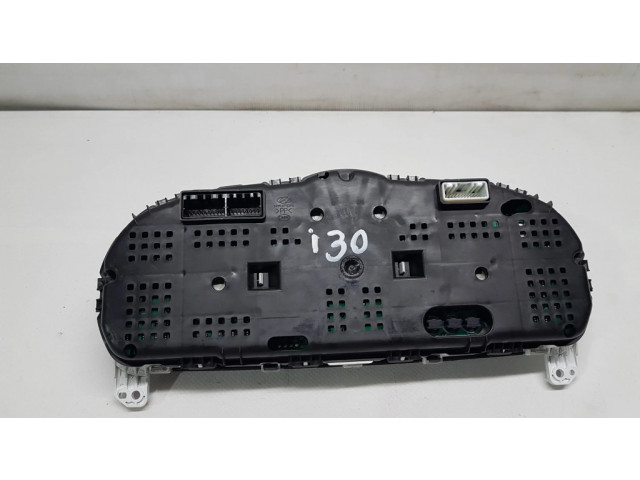 Přístrojová deska Hyundai i30 2011 940332R200