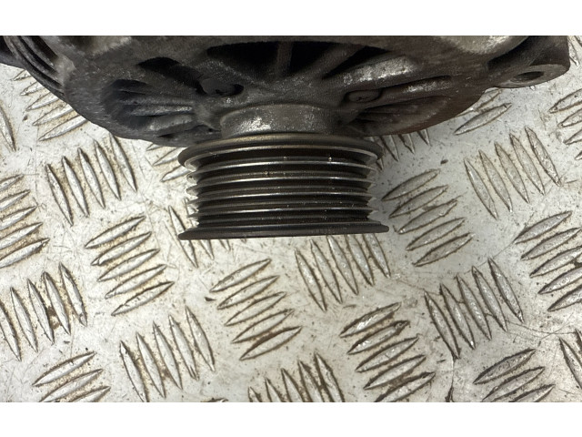 Генератор 23700AA521 Subaru Forester SG