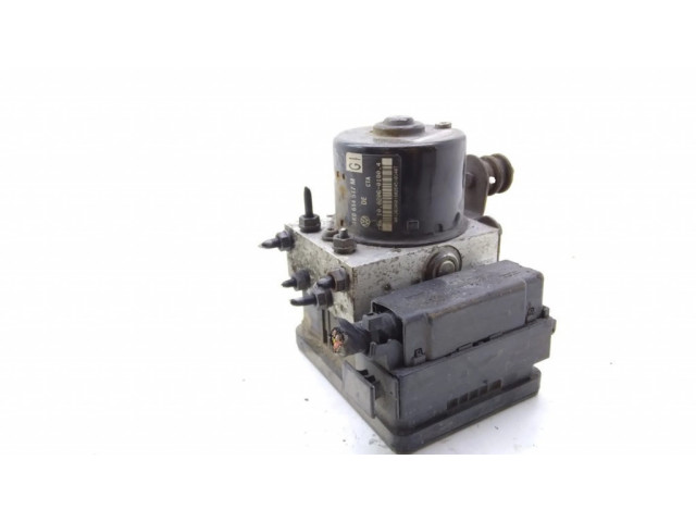 Блок АБС 1K0907379Q, 1K0614517M Audi A3 S3 A3 Sportback 8P 2005-2013 года