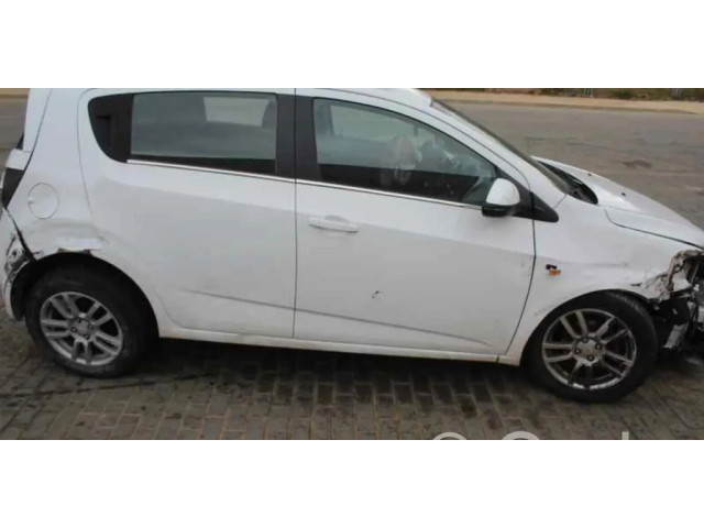 Моторчик заднего дворника     Chevrolet Astra