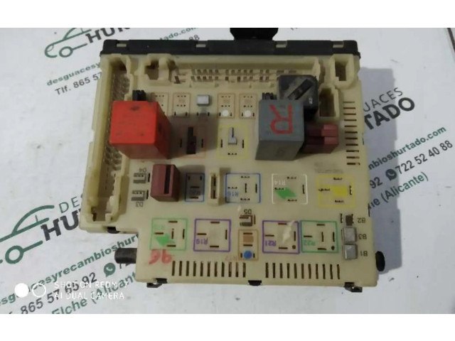 Блок предохранителей Rover Rover