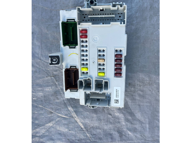 Блок предохранителей  68488838AA, 503442000507   Jeep Cherokee    