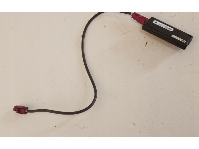 Блок управления 1030587-00-A   Tesla Model S