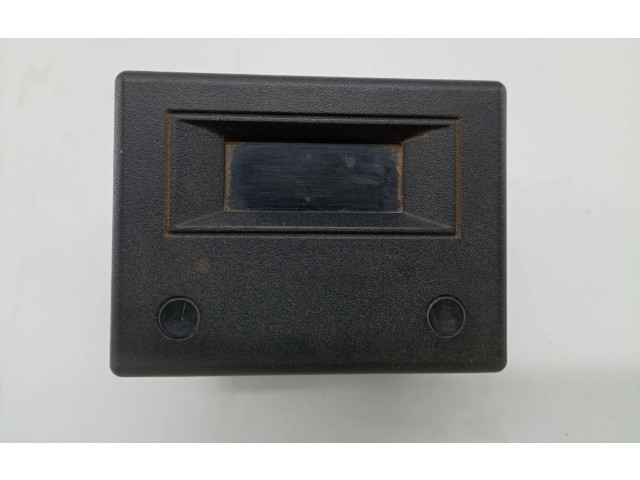 Přístrojová deska Renault Express 1994 7700812450