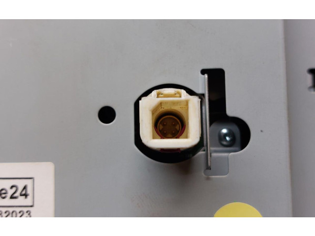 Дисплей 5E0919605D Skoda Octavia Mk3 (5E)