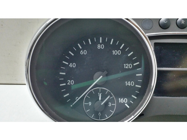 Панель приборов A2515408047, A2515403211   Mercedes-Benz R W251       