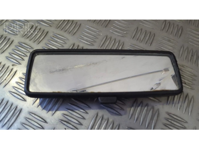 Зеркало заднего вида (в салоне)